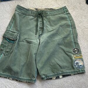 Quicksilver board shorts size 32
